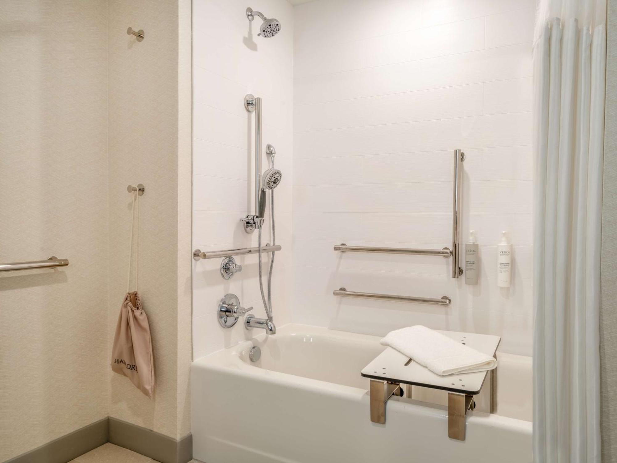 Hilton Garden Inn Jeffersonville, In Εξωτερικό φωτογραφία